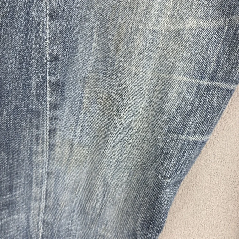 Levis 13133 important